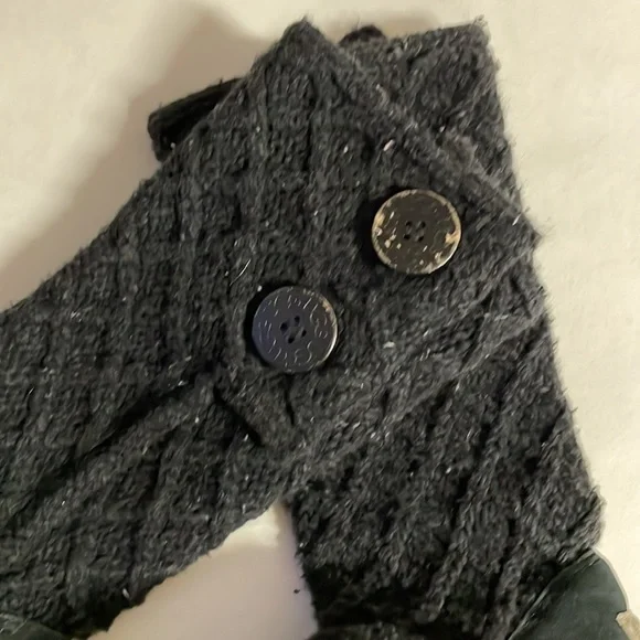 UGG Sweater Boots - Picture 7 of 8